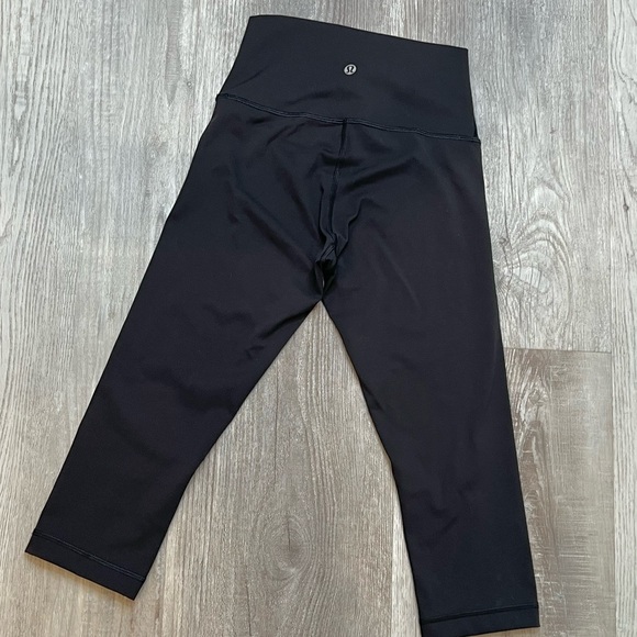 Lululemon Wunder Under Hi-Rise 1/2 Tight *Full-On Luxtreme 17" Black W6ATQS - Picture 3 of 9
